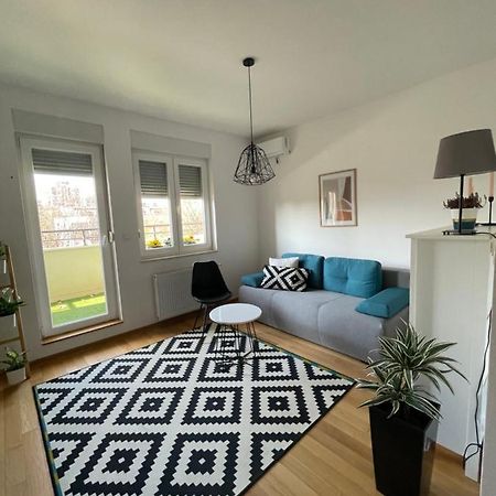 Sunny Studio Apartment Novi Sad Exterior photo