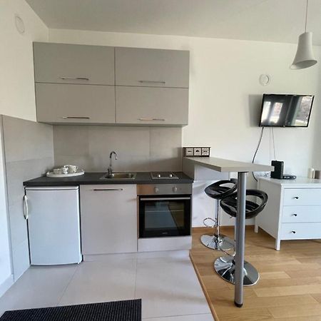 Sunny Studio Apartment Novi Sad Exterior photo