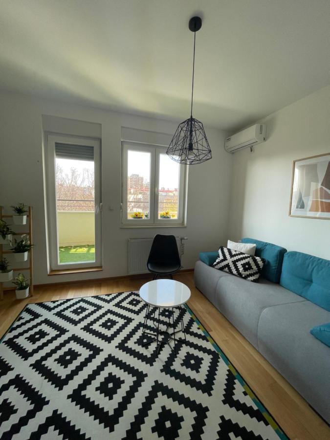 Sunny Studio Apartment Novi Sad Exterior photo